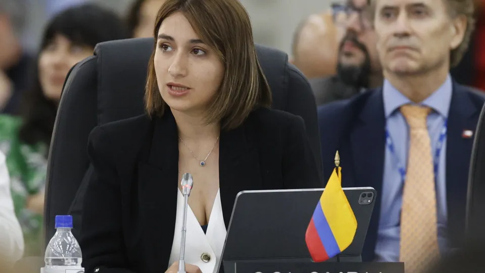 Colômbia nomeia nova chefe da diplomacia após polémica com passaportes