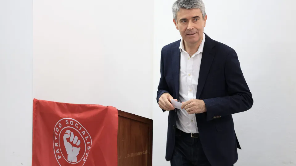 PS: José Luís Carneiro na votação para secretário-geral do Partido Socialista