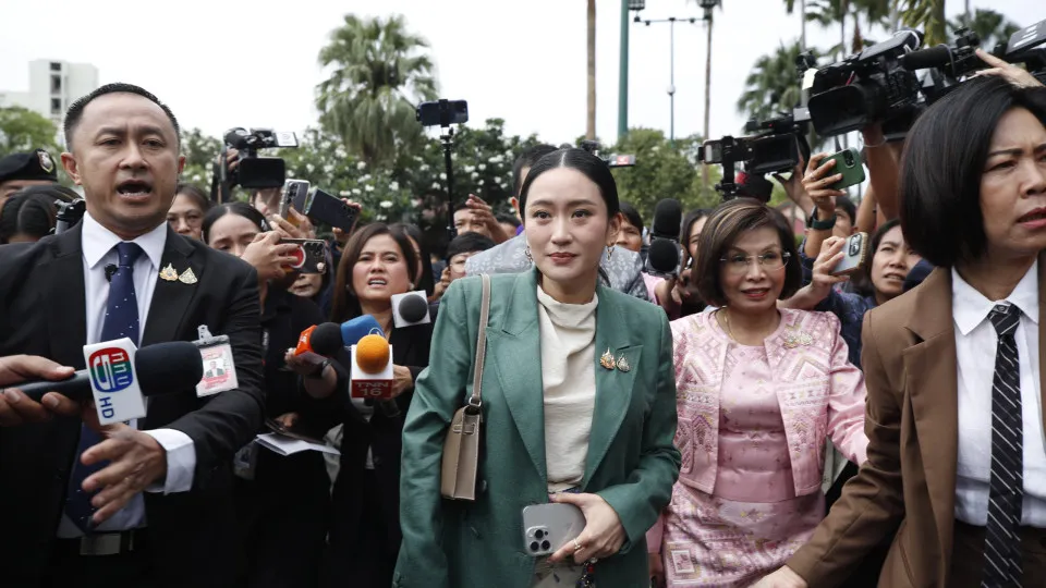 Constitutional Court suspends Thai Prime Minister from position over the leak conversation with Cambodia's Hun Sen