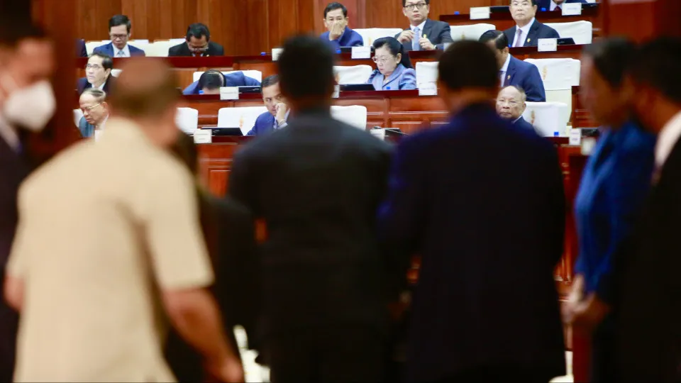Cambodia to Amend Constitution to Revoke Citizenship of Traitors