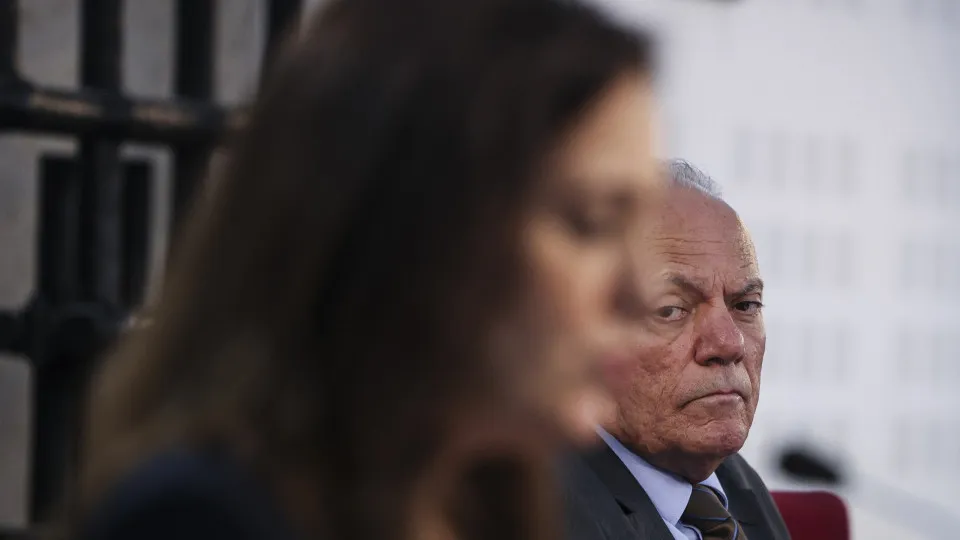 Polémico movimento de procuradores mantido para não frustrar expectativas