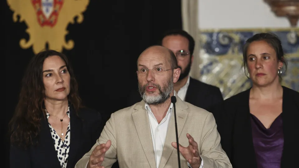 Presidente da República recebe partidos políticos