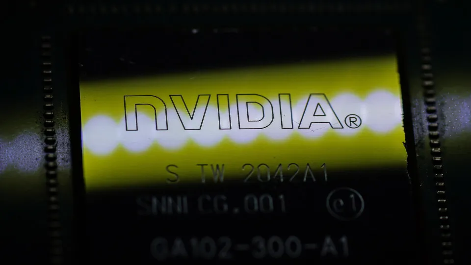 Wall Street fecha em alta confiante na Nvidia e com recorde do S&P500