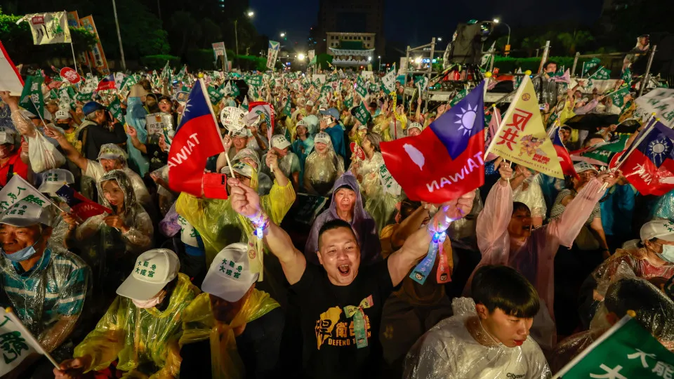 Taiwan realiza referendos para destituir deputados pró-China da oposição