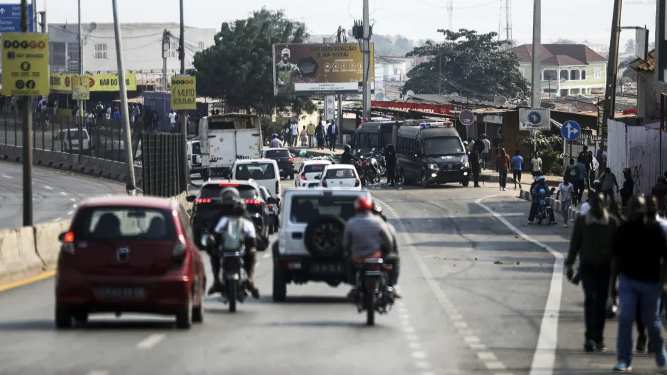 Taxi drivers strike in Angola