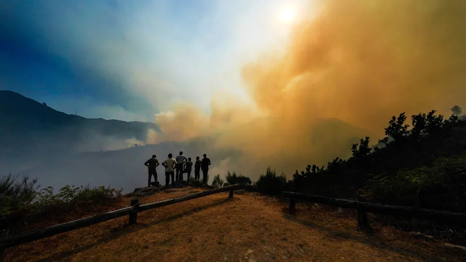 Forest fire in Ponte da Barca