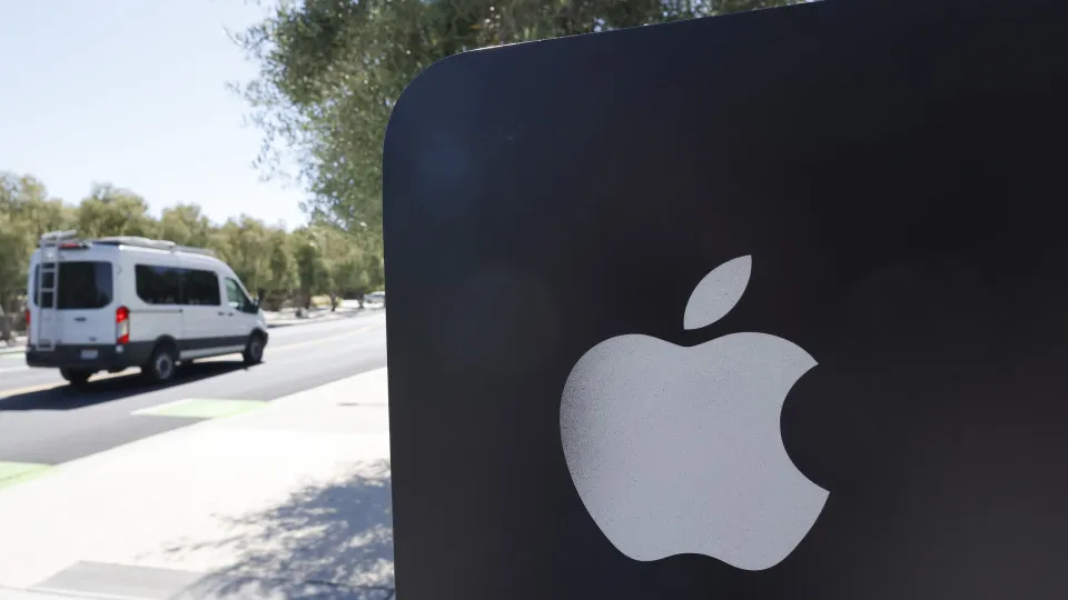 Apple to relase their earnings report