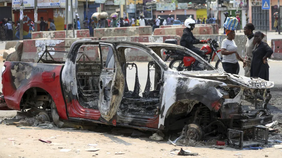 Tumultos em Luanda causaram 22 mortos e 197 feridos em dois dias