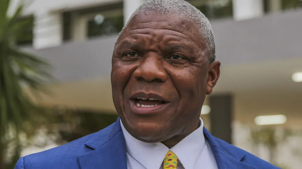 Entrevistas ao governador de Cabo Delgado Valige Tauabo