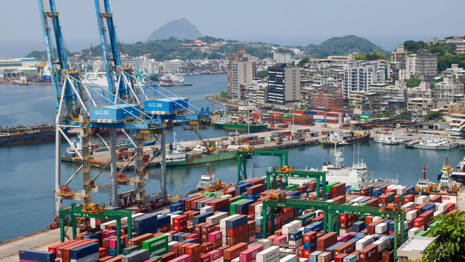 Taiwan rejeita exigências dos EUA para partilha de produção de 'chips'