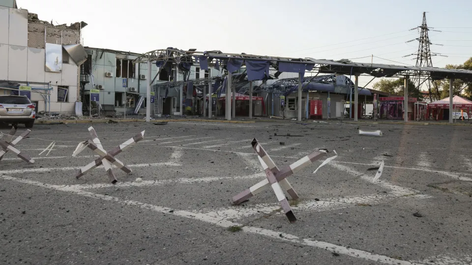 Russian glide bomb attack strikes bus station of Zaporizhzhia