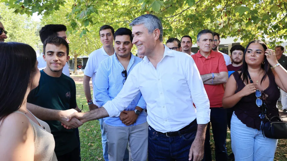 PS: Secretário-geral José Luis Carneiro participa em encontro de jovens