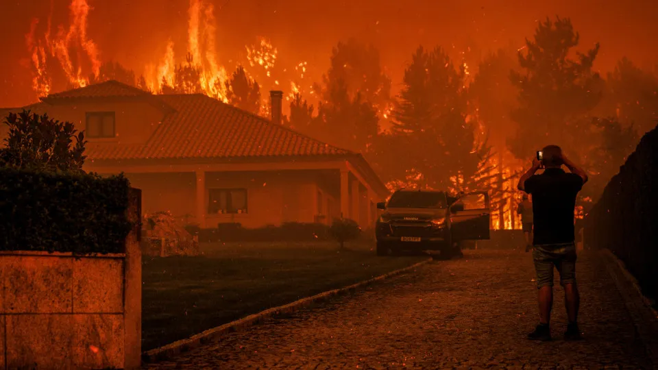 Forest fire in Sernancelhe