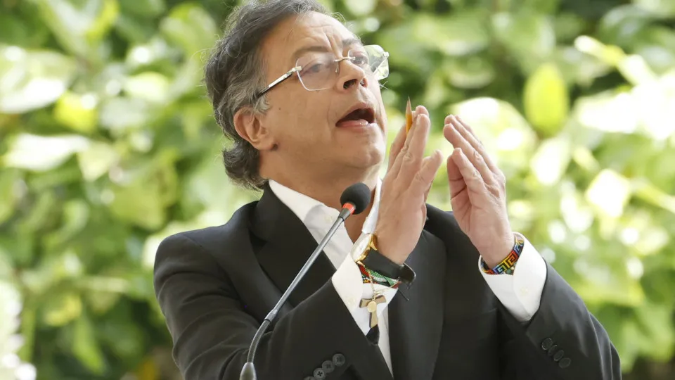 Colômbia vai propor na ONU envio de força de paz para a Palestina