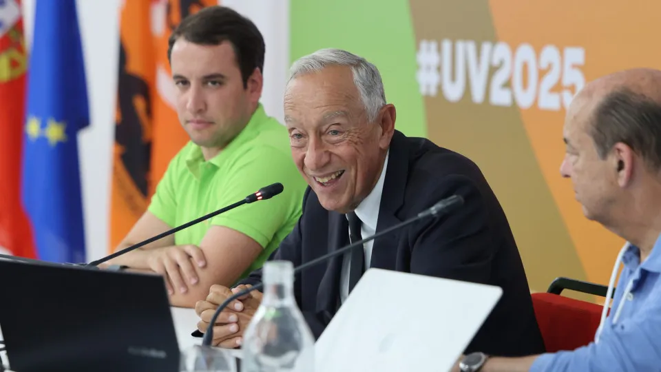 Marcelo aparece na Universidade de Verão (em vez de videoconferência)