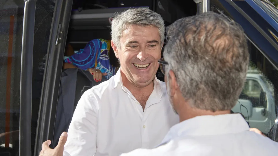 Marcelo e Trump? Carneiro afasta "repercussões negativas" dos EUA