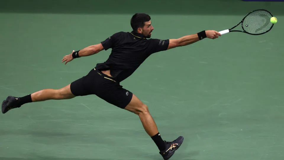 Djokovic nos oitavos de final do US Open após bater Cameron Norrie