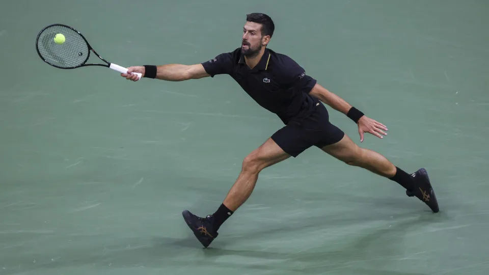 Djokovic marca encontro com Carlos Alcaraz nas 'meias' do US Open