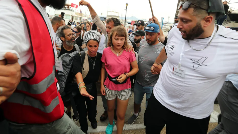 Flotilha que ruma a Gaza partiu completa da Sicília