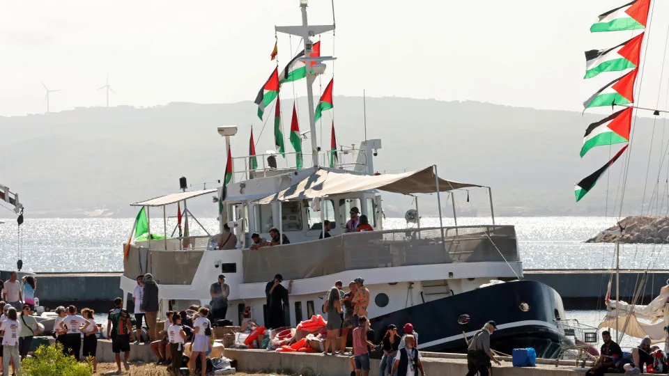 Itália pede à flotilha que entregue no Chipre a ajuda humanitária para Gaza