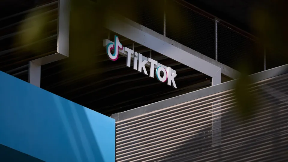 Trump e Xi vão discutir acordo sobre o TikTok. Fim do veto à vista?