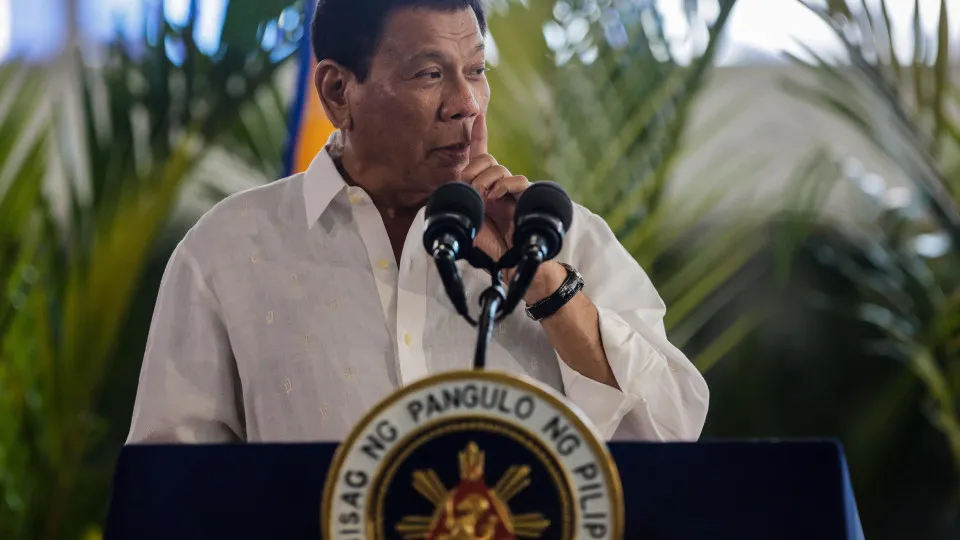Tribunal Penal Internacional recusa libertar ex-presidente das Filipinas