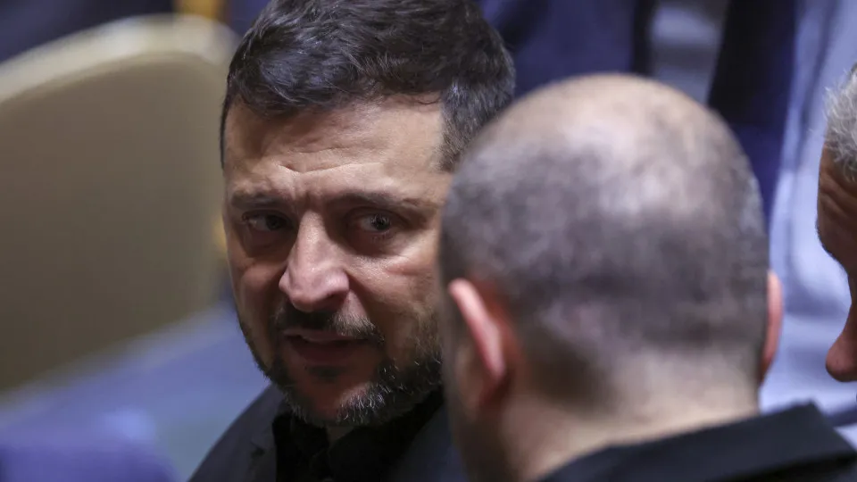 Zelensky disse estar preparado para demitir-se no fim da guerra