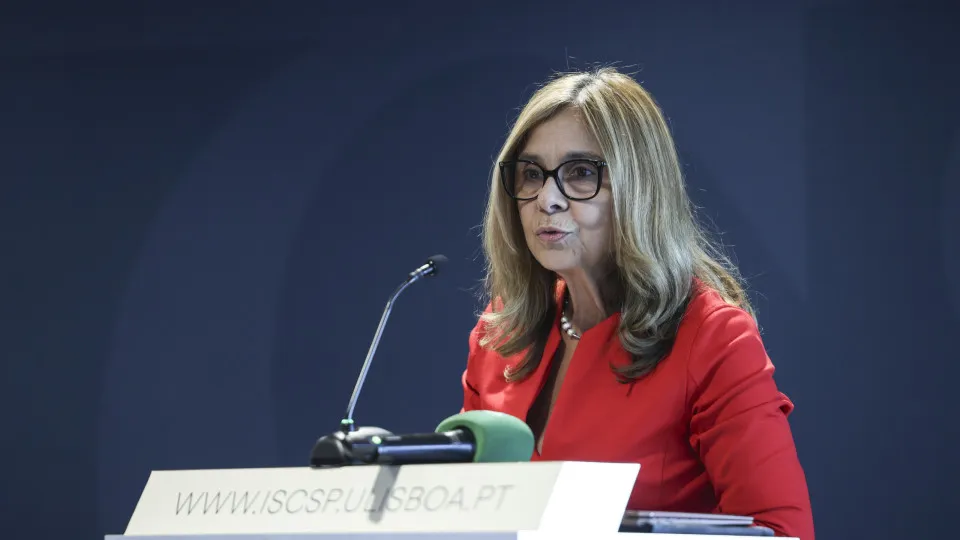 Ministra rejeita comentar inspeção à morte de um utente em Mogadouro