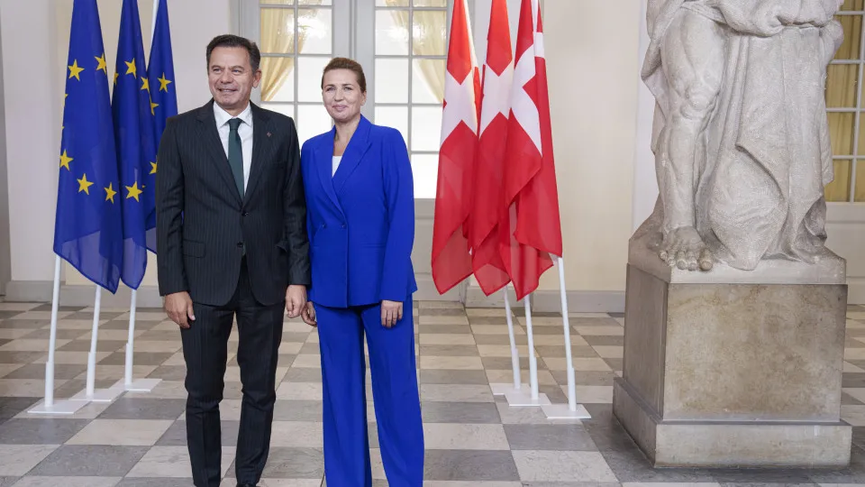 Montenegro elogia Governo socialista dinamarquês em políticas de migração