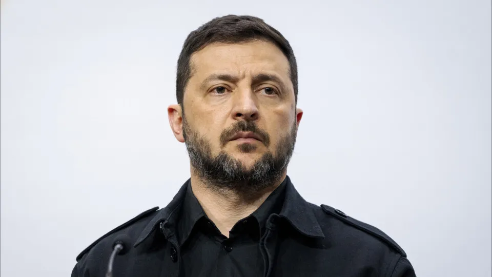 Zelensky pede mobilização europeia para conter escalada da Rússia