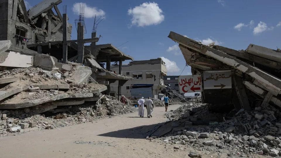 Autoridades de Gaza estimam em 7.000 os mortos sob os escombros 