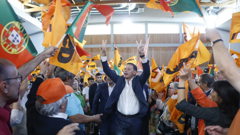 PSD critica "protagonistas do PS" que defendem "contrário" do que fizeram