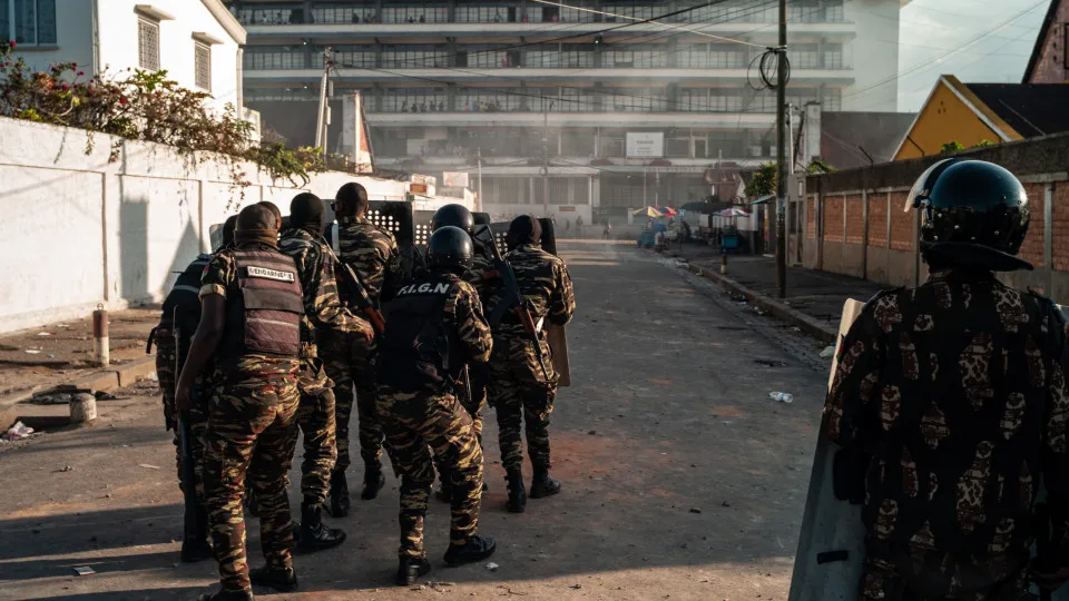Contingente militar assume controlo das forças armadas no Madagáscar