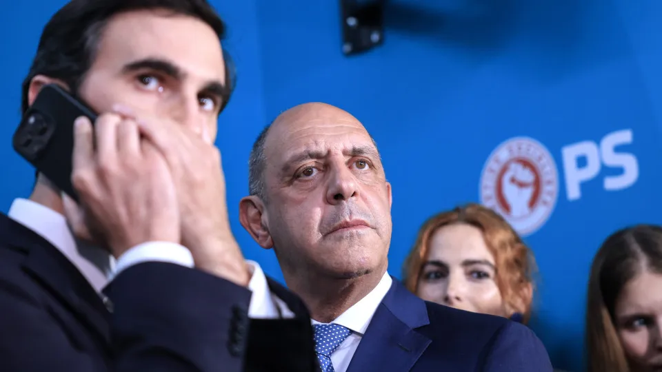 Autárquicas: Manuel Pizarro assume "inteiramente" a derrota no Porto