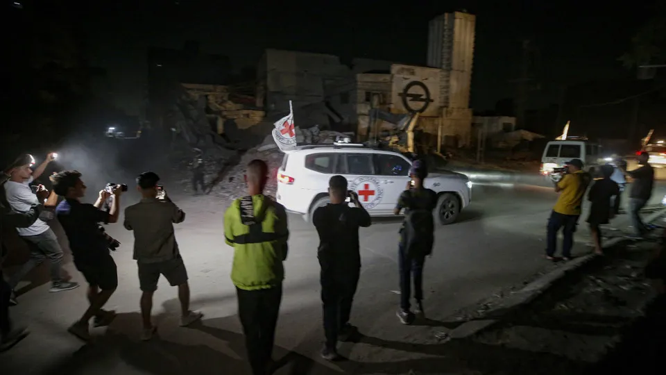 Israel anuncia ter identificado mais um refém entregue pelo Hamas