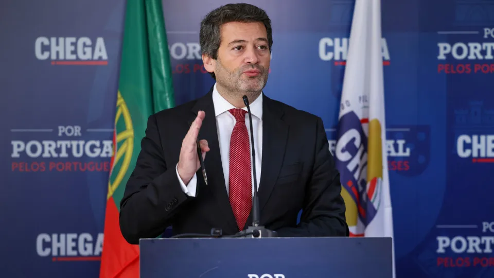 Combustíveis? Ventura desafia Governo a “devolver aos contribuintes” IVA Combustíveis? Ventura desafia Governo a “devolver aos contribuintes” IVA