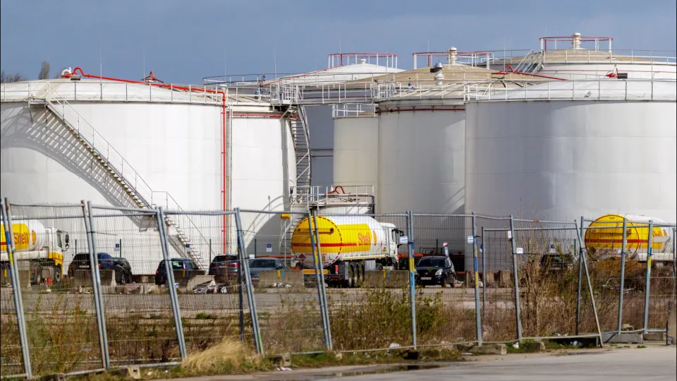 Cotação do Brent sobe 1,66% para 88,52 dólares