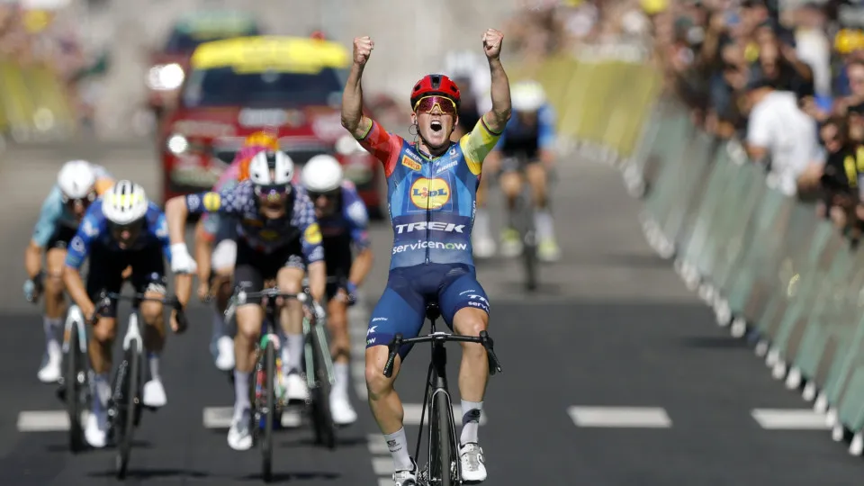 Mads Pedersen conquista terceira vitória na Volta a França