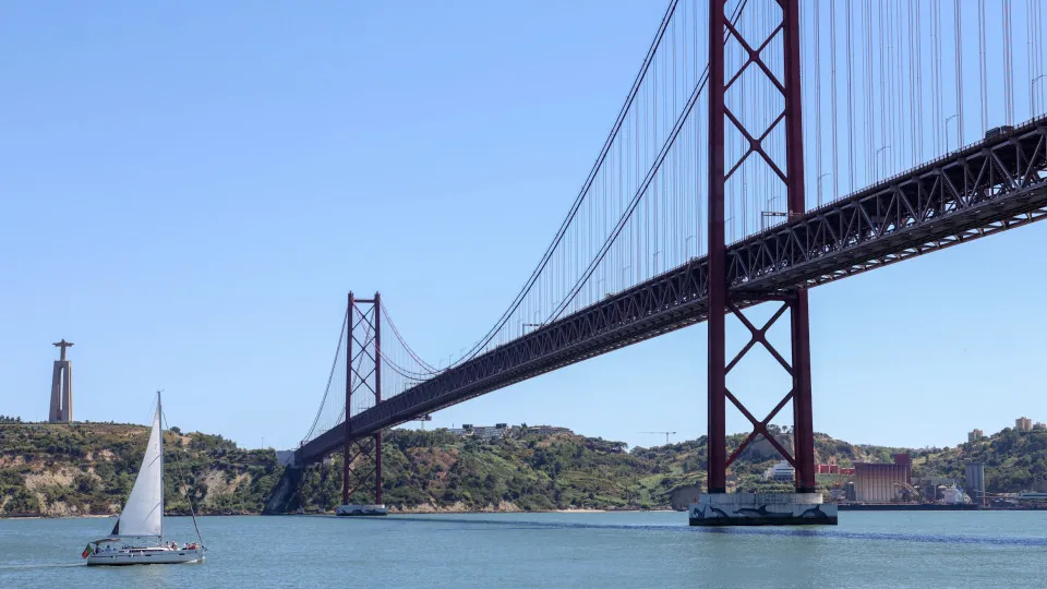 Ponte 25 de Abril é a preferida na travessia entre Lisboa e a margem Sul