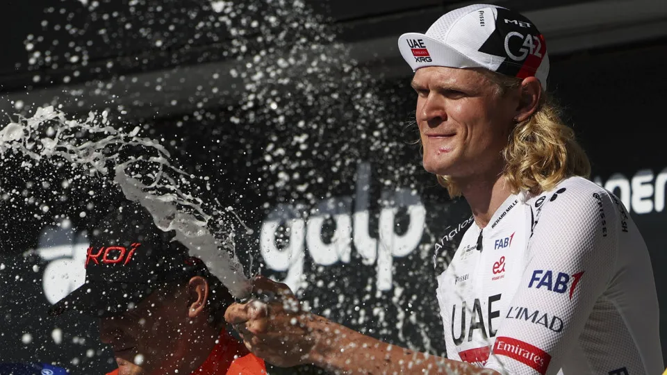 Julius Johansen vence contrarrelógio na Volta a Portugal