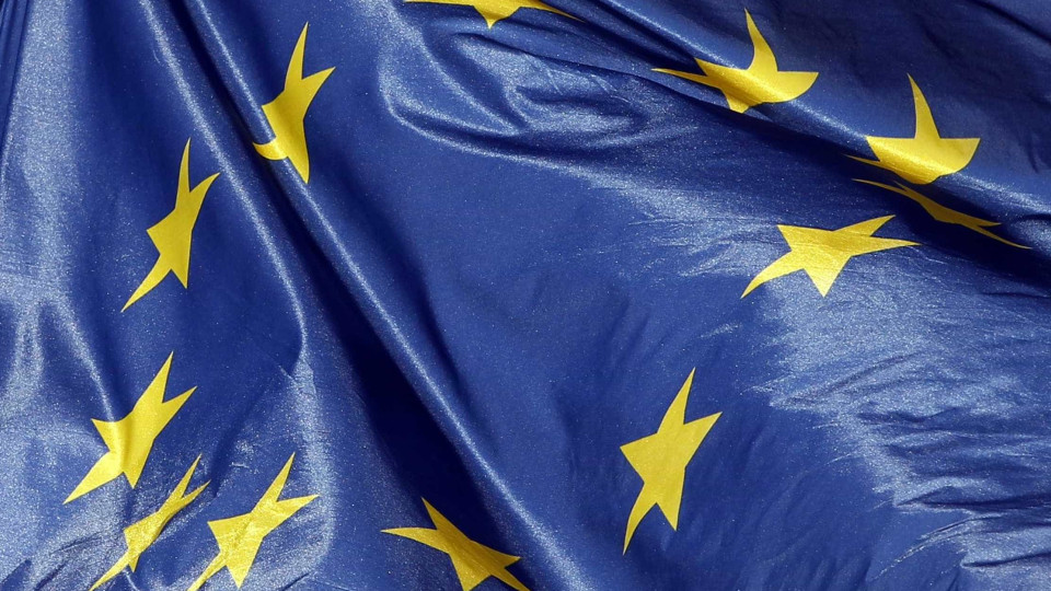 UE. Ministros das Finanças tentam acordo sobre regras de défice e dívida