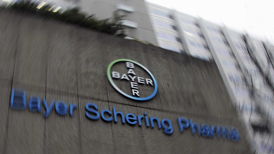 Lucro da Bayer cai 90,3% para 291 milhões de euros no 1.º semestre