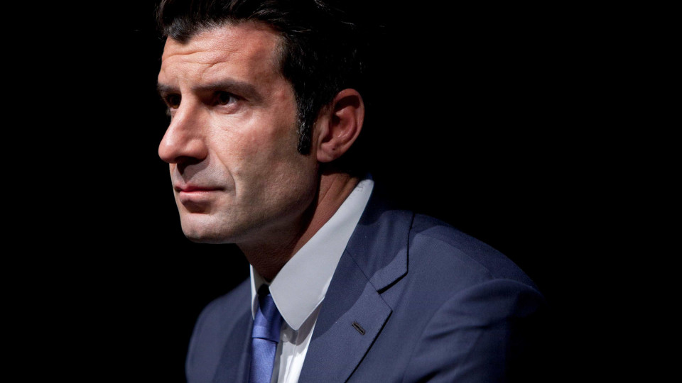 Figo diz que foi dos piores dias da história da FIFA