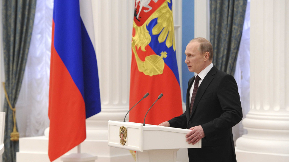 Ucrânia: Putin e Scholz iniciam encontro dedicado à "situação na Europa"