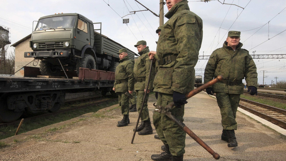 Covid-19: Total de 874 militares russos infetados, quatro em estado grave