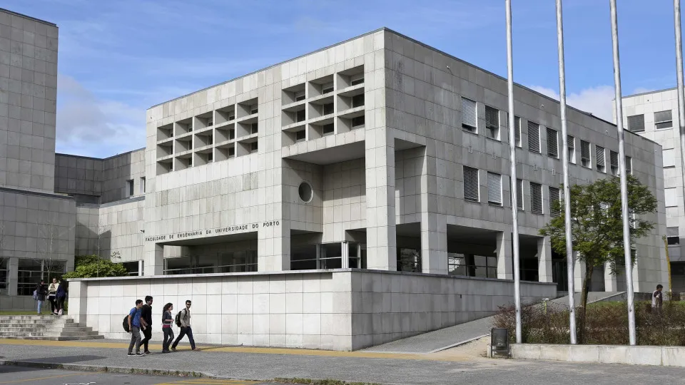 U.Porto atribui título Doutor Honoris Causa ao químico Michael Grätzel
