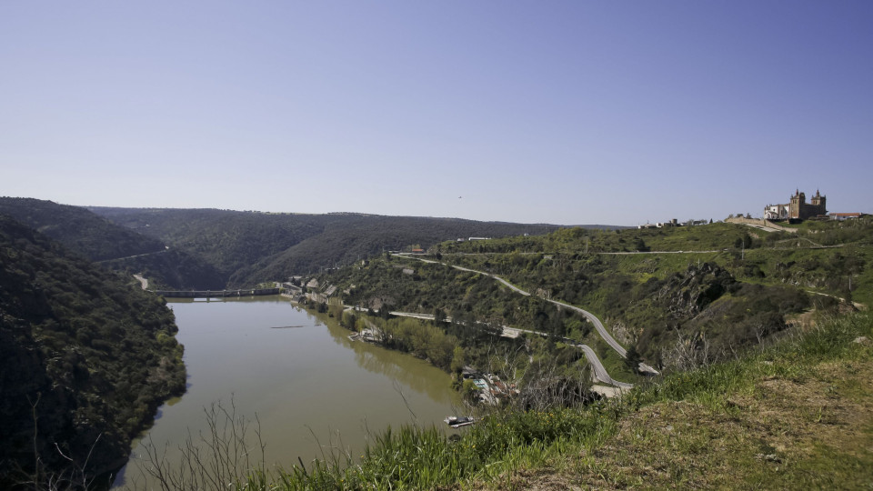 Movimento crítica falta de resposta da APA a problemas na bacia do Douro