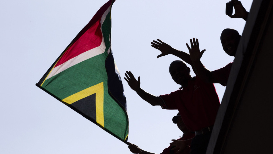Dois moçambicanos detidos na África do Sul com 34 quilos de droga
