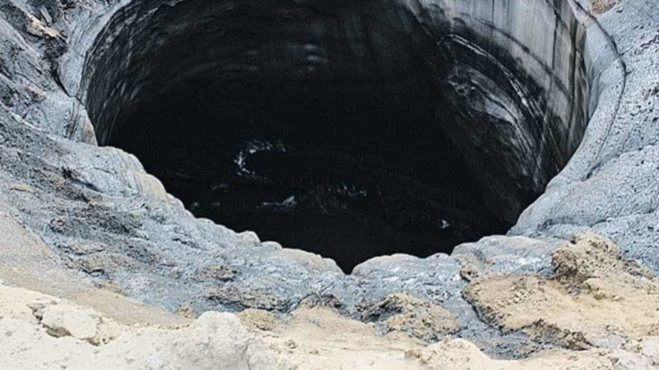 E o mistério dos buracos na Sibéria russa continua