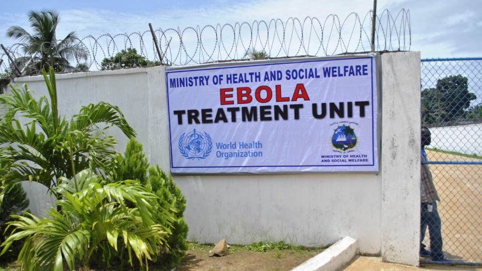Surto de ébola na RDCongo "não está ainda controlado"